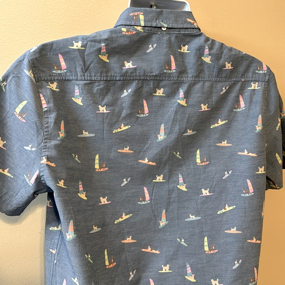 Chubbies Short Sleeve Button Down Size Small - image 4